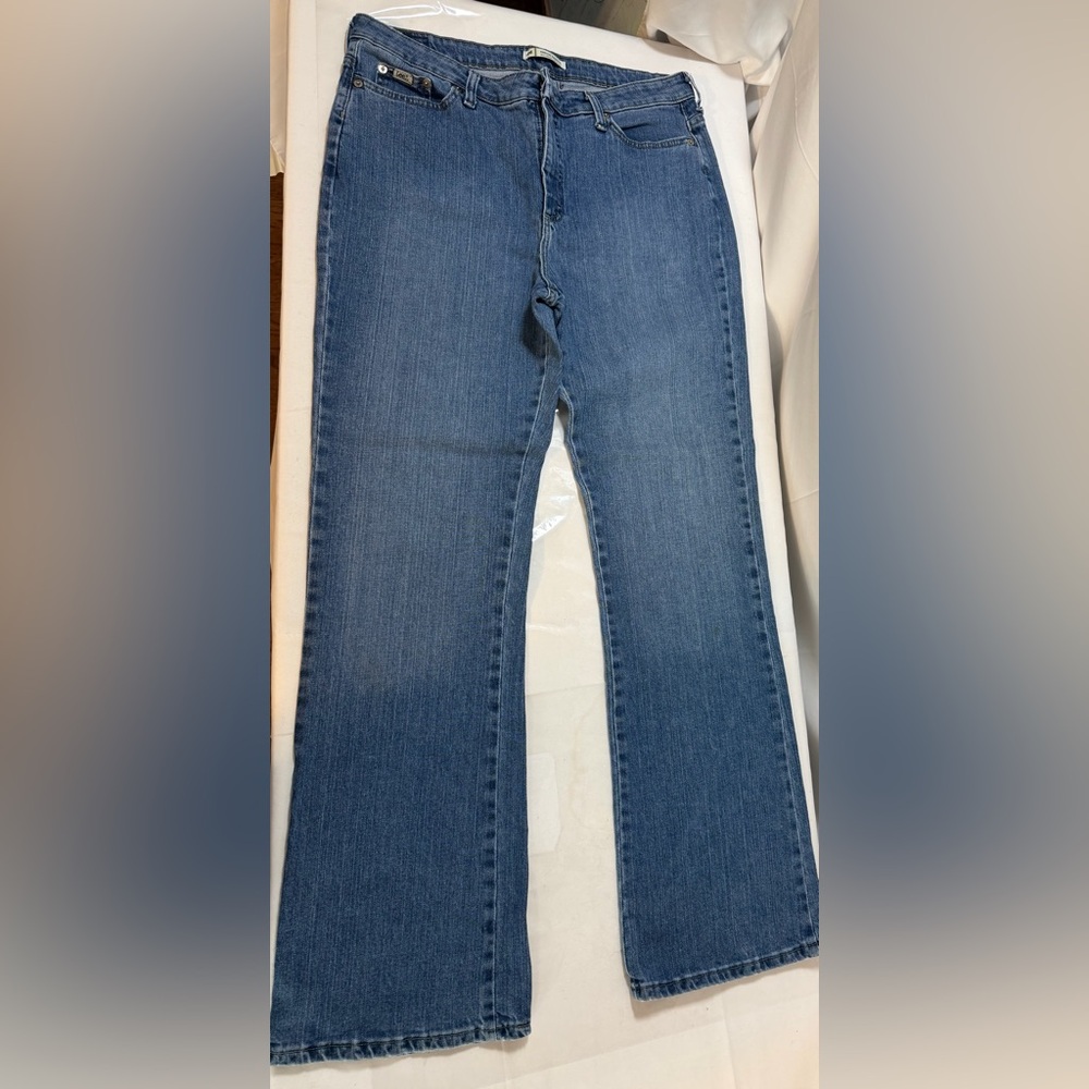 Lee Women's Classic Straight Leg Denim Jeans